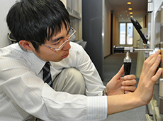 記録もできるマルチロック式